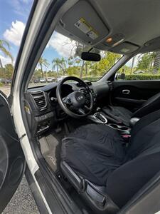 2014 Kia Soul   - Photo 5 - Anaheim, CA 92805