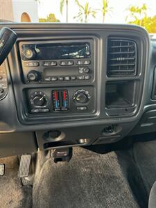 2003 Chevrolet Avalanche 1500   - Photo 10 - Riverside, CA 92505