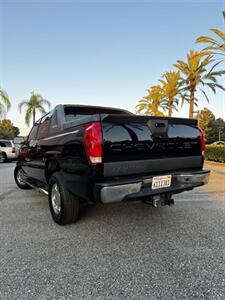 2003 Chevrolet Avalanche 1500   - Photo 4 - Riverside, CA 92505