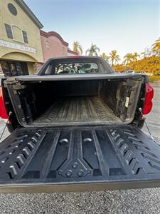 2003 Chevrolet Avalanche 1500   - Photo 5 - Riverside, CA 92505