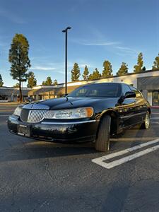 2001 Lincoln Town Car Cartier   - Photo 16 - Riverside, CA 92505
