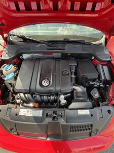 2013 Volkswagen Beetle-Classic 2.5L PZEV   - Photo 14 - Riverside, CA 92505