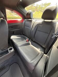 2013 Volkswagen Beetle-Classic 2.5L PZEV   - Photo 7 - Riverside, CA 92505