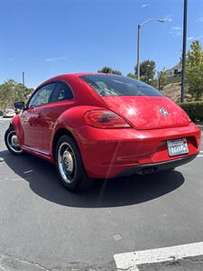 2013 Volkswagen Beetle-Classic 2.5L PZEV   - Photo 3 - Riverside, CA 92505