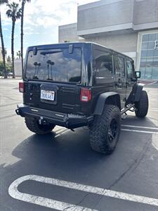 2015 Jeep Wrangler Unlimited Rubicon 4x4   - Photo 5 - Riverside, CA 92505