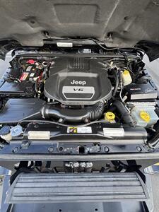 2015 Jeep Wrangler Unlimited Rubicon 4x4   - Photo 21 - Riverside, CA 92505