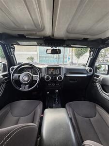 2015 Jeep Wrangler Unlimited Rubicon 4x4   - Photo 10 - Riverside, CA 92505