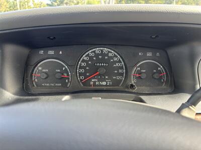 2005 Ford Crown Victoria LX   - Photo 14 - Riverside, CA 92505