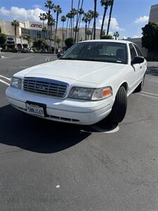 2005 Ford Crown Victoria LX   - Photo 2 - Riverside, CA 92505