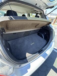 2012 Toyota Yaris 5-Door LE   - Photo 10 - Riverside, CA 92505