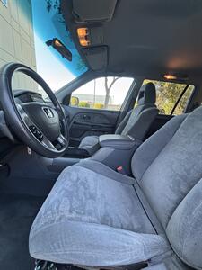 2003 Honda Pilot EX - Photo 6 - Riverside, CA 92505
