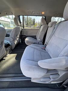 2016 Toyota Sienna LE 8-Passenger   - Photo 7 - Riverside, CA 92505