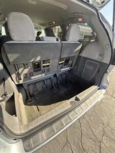 2016 Toyota Sienna LE 8-Passenger   - Photo 10 - Riverside, CA 92505