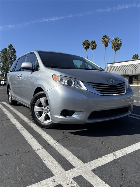 2016 Toyota Sienna LE 8-Passenger  