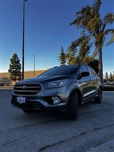 2017 Ford Escape SE   - Photo 2 - Riverside, CA 92505