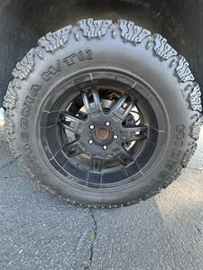 2012 RAM 1500 SLT 4x4 - Photo 12 - Riverside, CA 92505