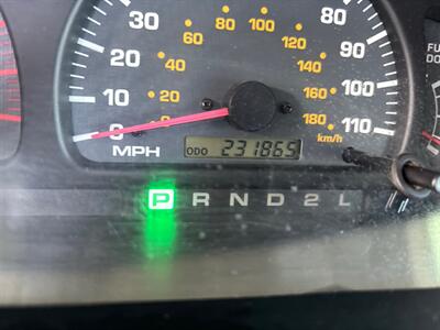 2000 Toyota 4Runner SR5   - Photo 11 - Riverside, CA 92505