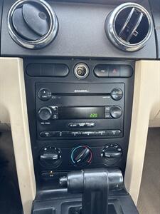 2005 Ford Mustang V6 Deluxe   - Photo 7 - Riverside, CA 92505