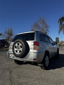 2002 Toyota RAV4   - Photo 4 - Riverside, CA 92505