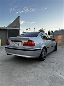 2002 BMW 3 Series 325i   - Photo 3 - Riverside, CA 92505