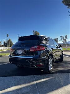 2012 Porsche Cayenne   - Photo 3 - Riverside, CA 92505