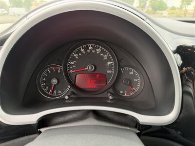 2012 Volkswagen Beetle 2.5L PZEV   - Photo 13 - Riverside, CA 92505