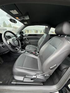 2012 Volkswagen Beetle 2.5L PZEV   - Photo 7 - Riverside, CA 92505