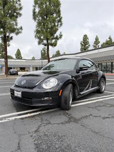 2012 Volkswagen Beetle 2.5L PZEV   - Photo 3 - Riverside, CA 92505