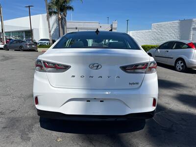 2019 Hyundai SONATA Hybrid Limited   - Photo 6 - Riverside, CA 92505