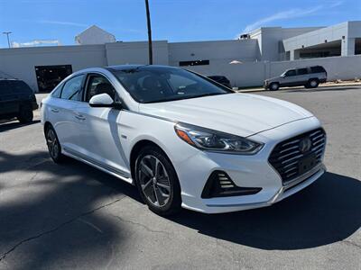 2019 Hyundai SONATA Hybrid Limited   - Photo 3 - Riverside, CA 92505