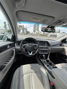 2019 Hyundai SONATA Hybrid Limited   - Photo 10 - Riverside, CA 92505