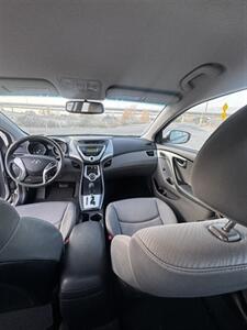 2012 Hyundai ELANTRA GLS   - Photo 8 - Riverside, CA 92505