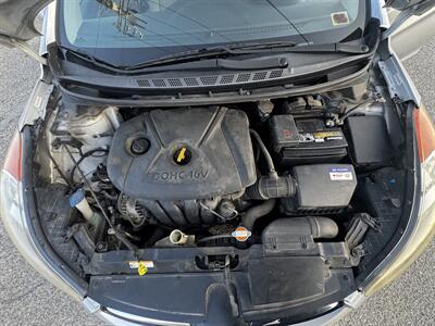 2012 Hyundai ELANTRA GLS   - Photo 11 - Riverside, CA 92505