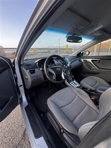 2012 Hyundai ELANTRA GLS   - Photo 5 - Riverside, CA 92505