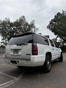 2007 GMC Yukon XL Denali   - Photo 4 - Anaheim, CA 92805