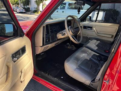 1989 Jeep Comanche Pioneer   - Photo 9 - Riverside, CA 92505