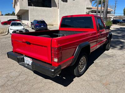1989 Jeep Comanche Pioneer   - Photo 5 - Riverside, CA 92505