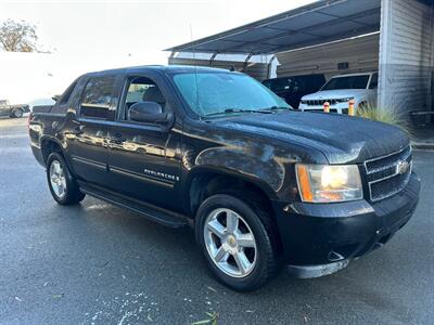 2009 Chevrolet Avalanche LT   - Photo 3 - Riverside, CA 92505