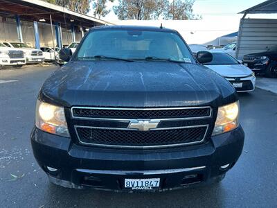 2009 Chevrolet Avalanche LT   - Photo 2 - Riverside, CA 92505