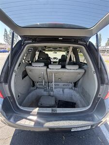 2006 Honda Odyssey EX-L w/DVD - Photo 6 - Riverside, CA 92505