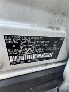 2021 Toyota Venza LE   - Photo 13 - Riverside, CA 92505