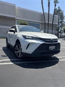 2021 Toyota Venza LE   - Photo 1 - Riverside, CA 92505
