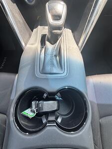2021 Toyota Venza LE   - Photo 11 - Riverside, CA 92505
