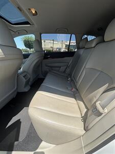 2011 Subaru Outback 2.5i Limited   - Photo 7 - Riverside, CA 92505