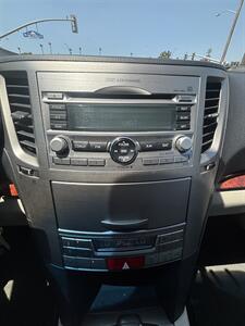 2011 Subaru Outback 2.5i Limited   - Photo 10 - Riverside, CA 92505