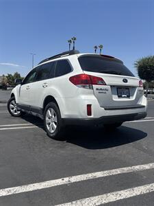 2011 Subaru Outback 2.5i Limited   - Photo 3 - Riverside, CA 92505