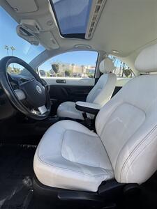 2008 Volkswagen Beetle Triple White PZEV   - Photo 6 - Riverside, CA 92505