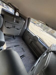 2005 Lexus GX 470   - Photo 8 - Riverside, CA 92505