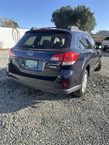 2012 Subaru Outback 2.5i Limited   - Photo 4 - Riverside, CA 92505