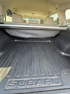 2012 Subaru Outback 2.5i Limited   - Photo 5 - Riverside, CA 92505